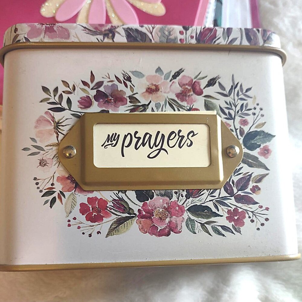 Greeting Cards & Prayer Cards - Picture 6 of 8